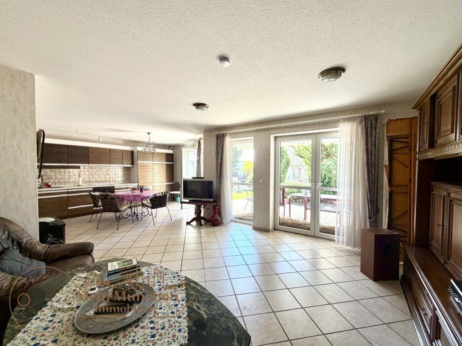 Einliegerwohnung Wohnzimmer Einfamilienhaus G�nzburg / Nornheim