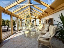 Wintergarten *K�uferprovisionsfrei*: Exklusive Villa mit separater Einliegerwohnung