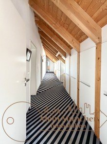 Flur Schlafbereich Befristet bis 31.04.2028: Repr�sentative Dachgeschosswohnung mit gro�z�giger Dachterrasse