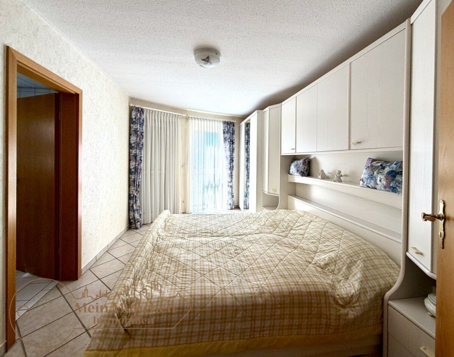 Einliegerwohnung Schlafzimmer Einfamilienhaus G�nzburg / Nornheim