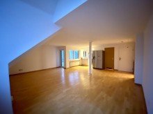 Wohnraum K�uferprovisionsfrei: Dachgeschosswohnung mit dem gewissen Extra
