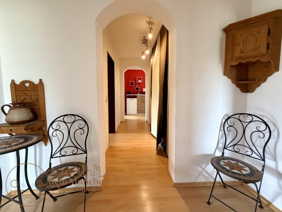 Flur Etagenwohnung Erdweg / Gro�berghofen