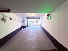 Tiefgarageneinfahrt K�uferprovisionsfrei: Dachgeschosswohnung mit dem gewissen Extra