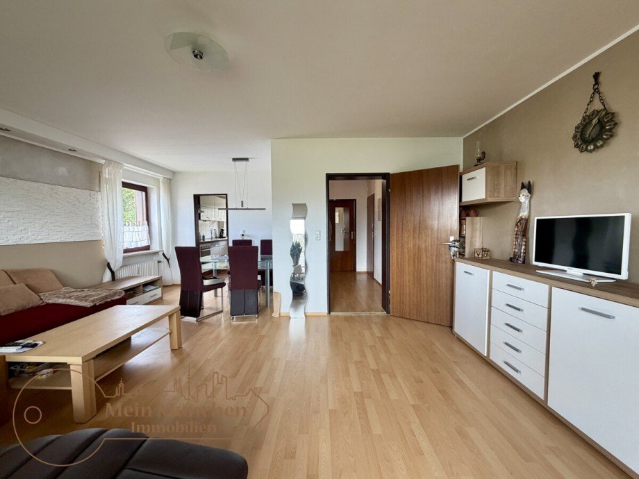 Wohnzimmer Etagenwohnung Erdweg / Gro�berghofen