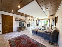 Wohnzimmer *K�uferprovisionsfrei*: Exklusive Villa mit separater Einliegerwohnung