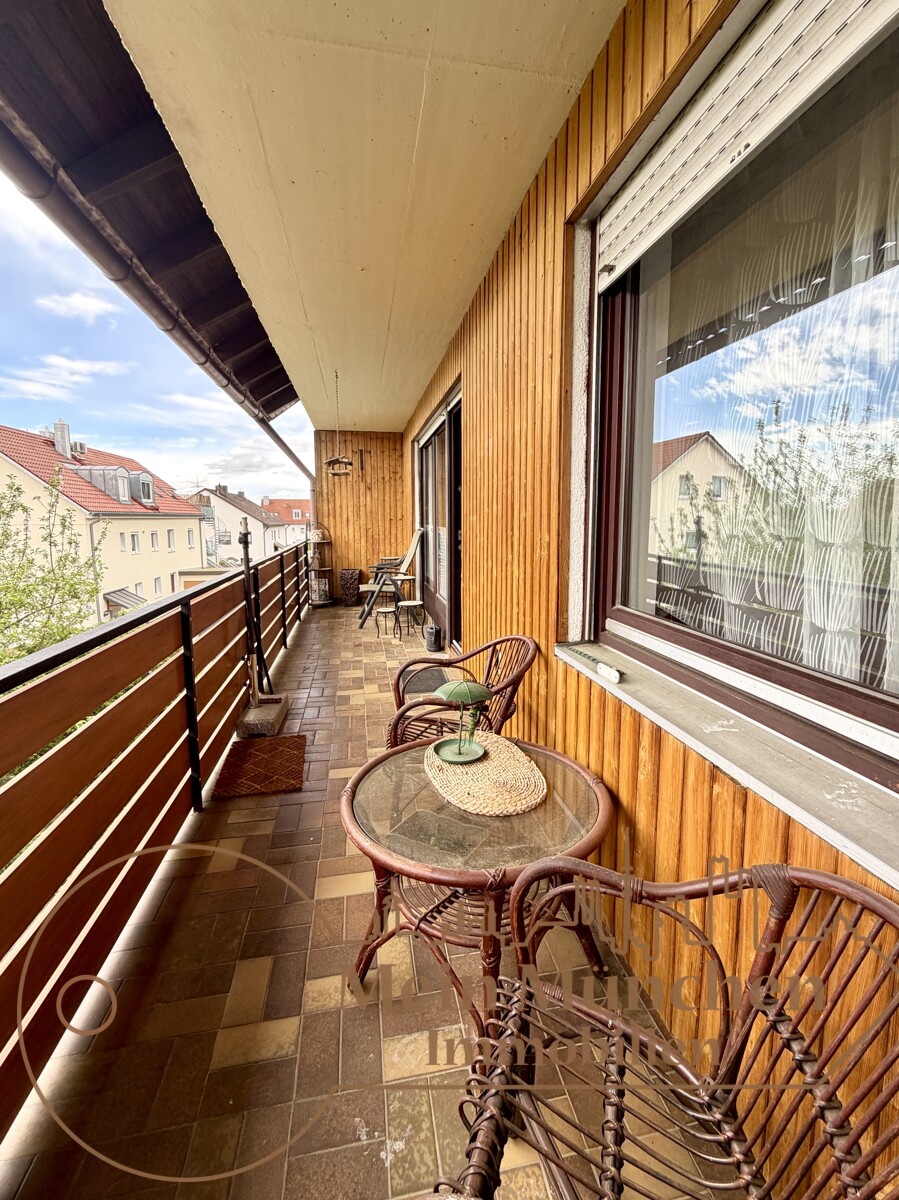 Loggia Etagenwohnung Erdweg / Gro�berghofen