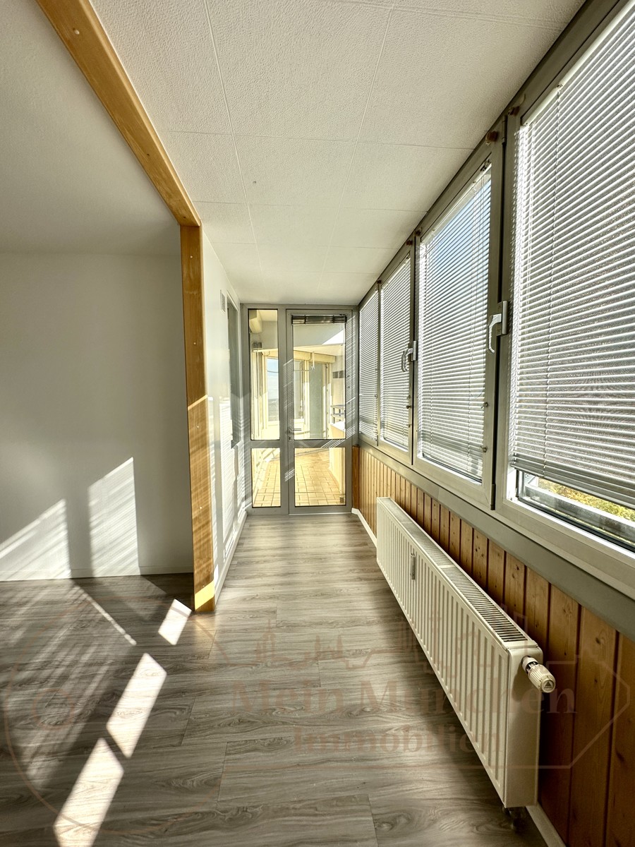 Schlafzimmer Zugang Balkon Etagenwohnung Unterschlei�heim