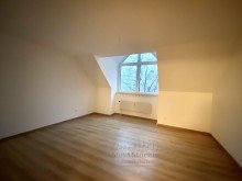 B�ro-Kinderzimmer K�uferprovisionsfrei: Dachgeschosswohnung mit dem gewissen Extra