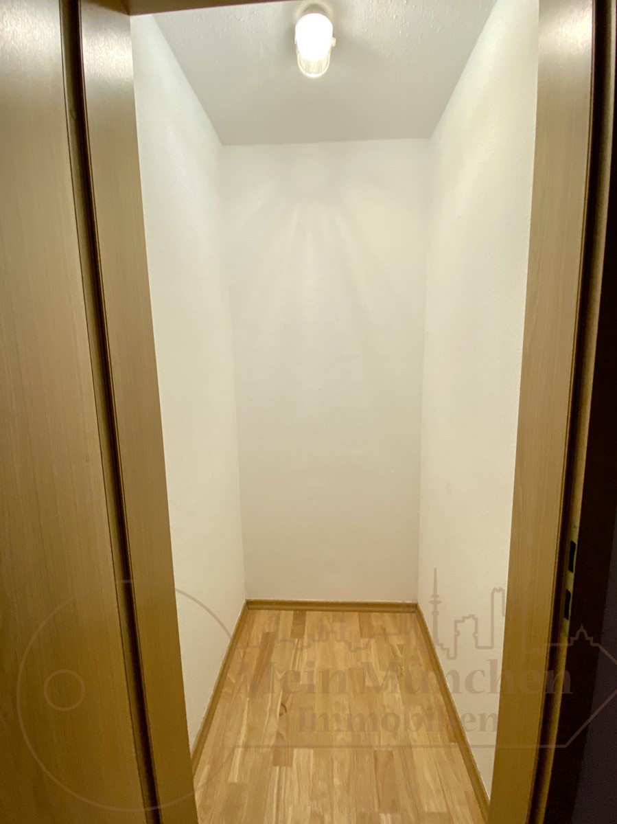 Abstellkammer Dachgeschosswohnung Unterschlei�heim