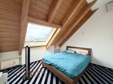 Schlafzimmer Befristet bis 31.04.2028: Repr�sentative Dachgeschosswohnung mit gro�z�giger Dachterrasse