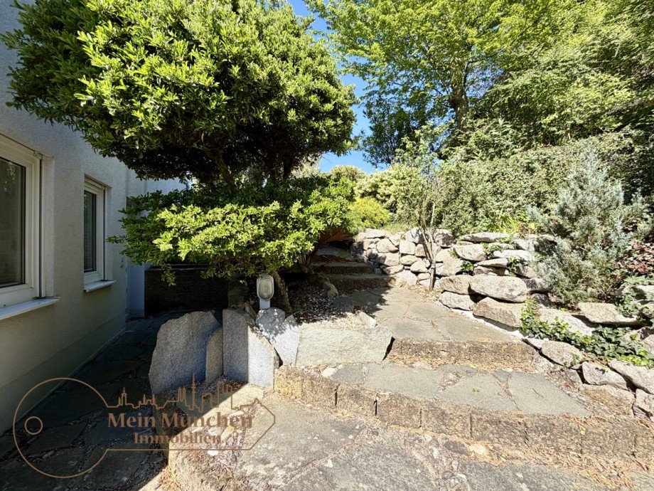 Eingang Einliegerwohnung Einfamilienhaus G�nzburg / Nornheim