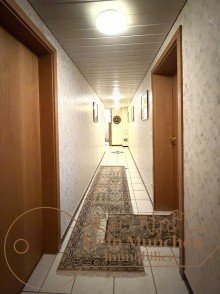 Kellerflur *K�uferprovisionsfrei*: Exklusive Villa mit separater Einliegerwohnung