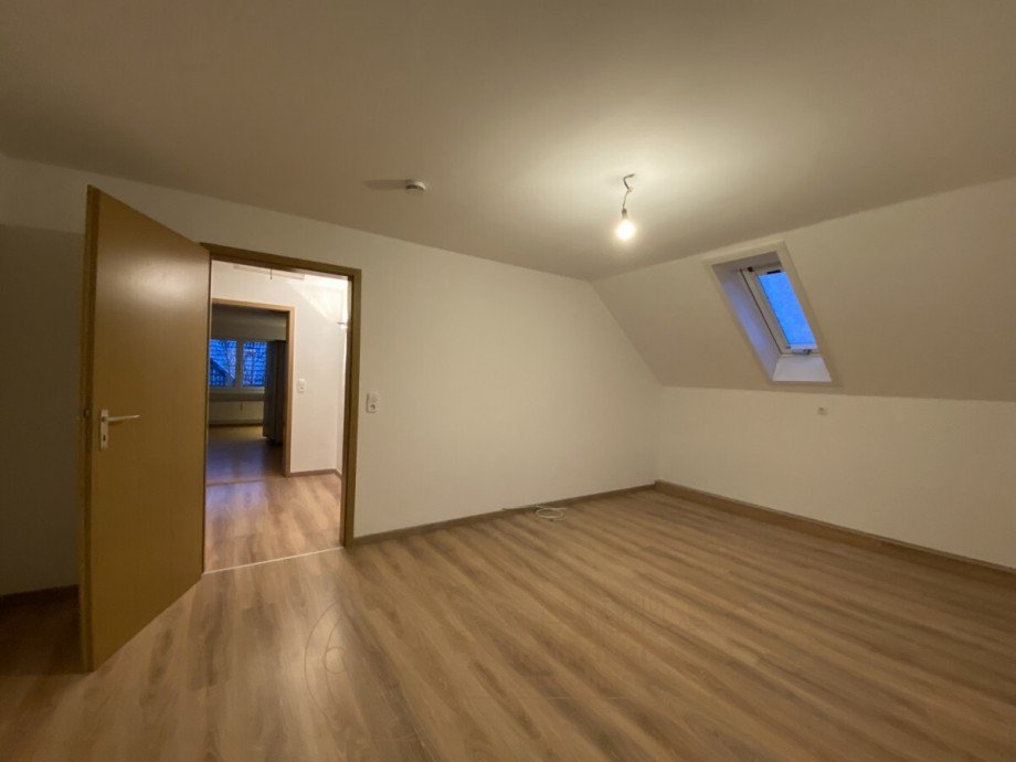 Schlafzimmer Dachgeschosswohnung Unterschlei�heim