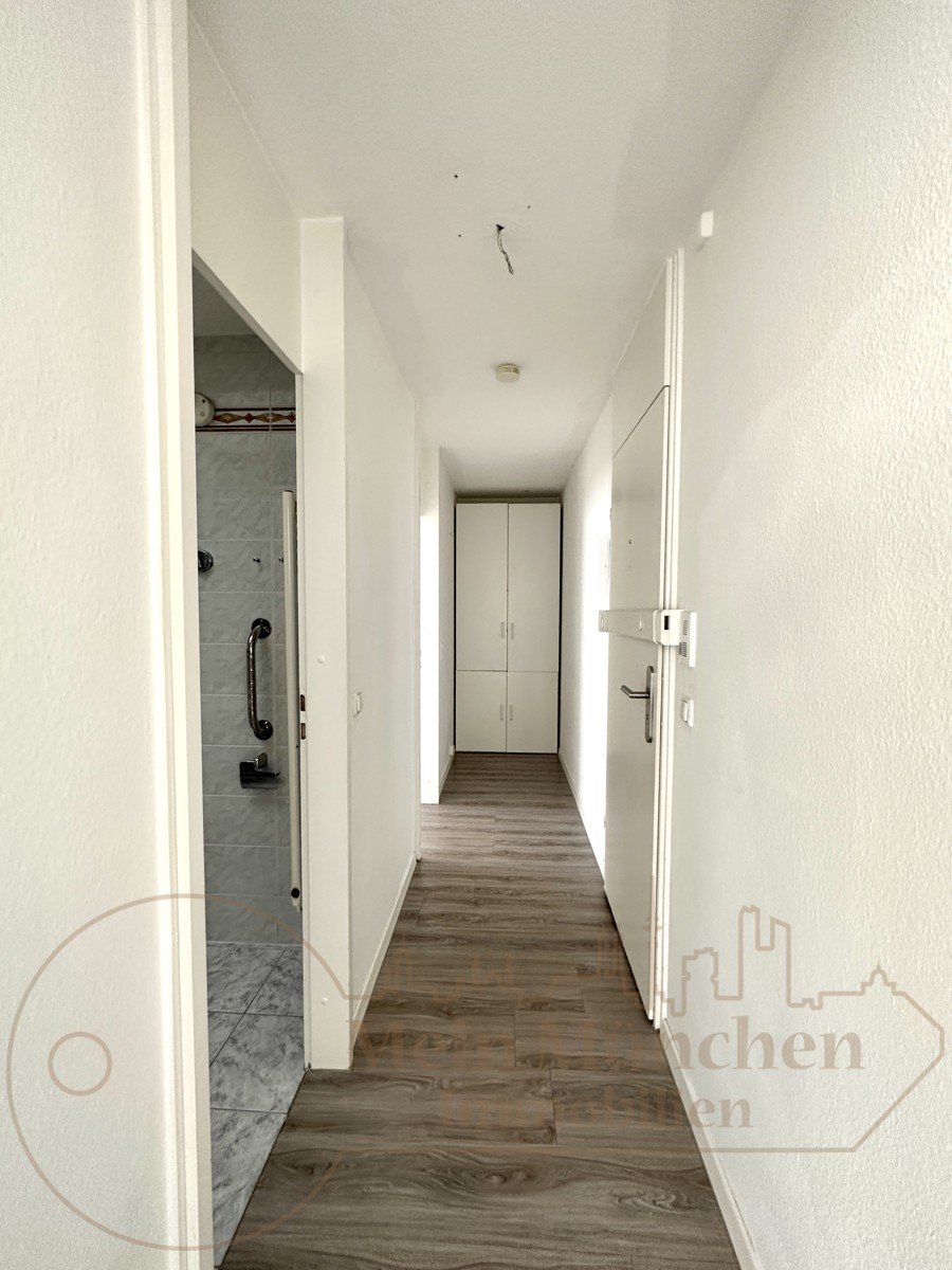 Flur Etagenwohnung Unterschlei�heim