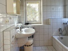 Einliegerwohnung Bad en suite *K�uferprovisionsfrei*: Exklusive Villa mit separater Einliegerwohnung