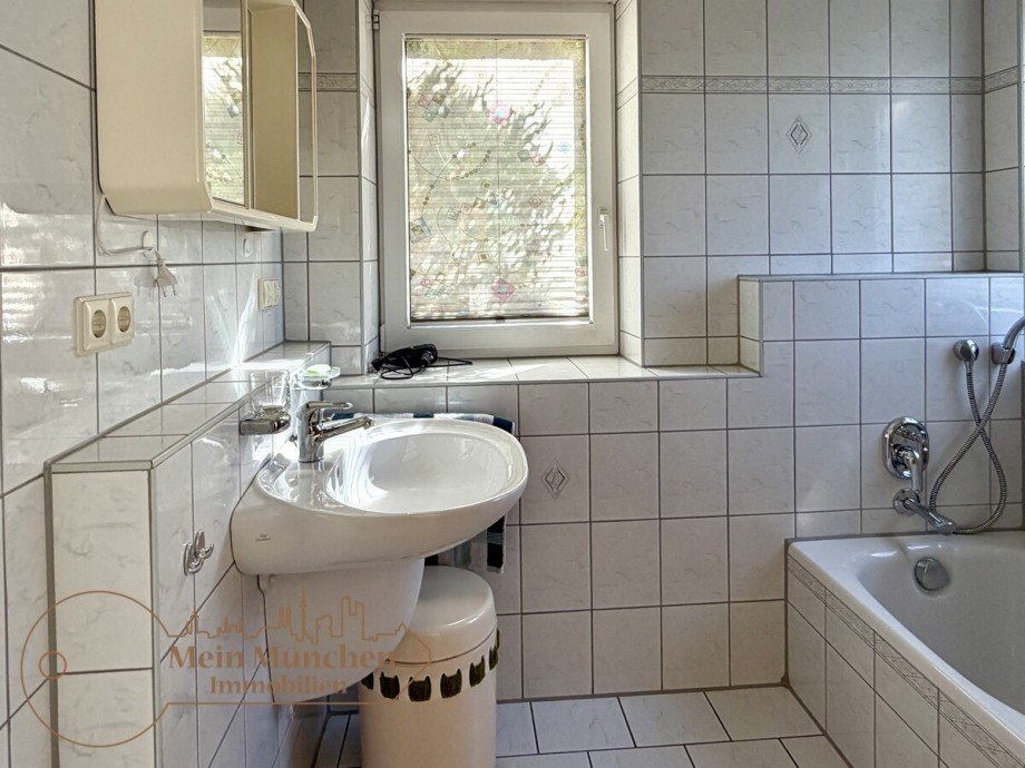 Einliegerwohnung Bad en suite Einfamilienhaus G�nzburg / Nornheim