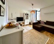 Hauptbild Ohne Käuferprovision: Charmante 1-Zimmer-Wohnung mit Loggia und Abendsonne