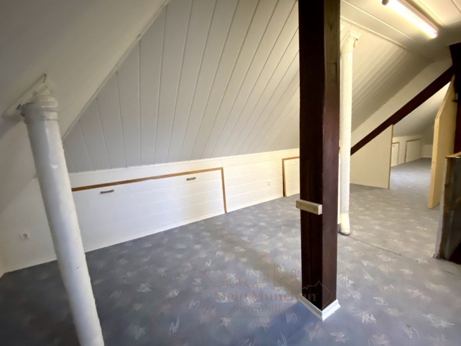 Spitzboden Dachgeschosswohnung Unterschlei�heim